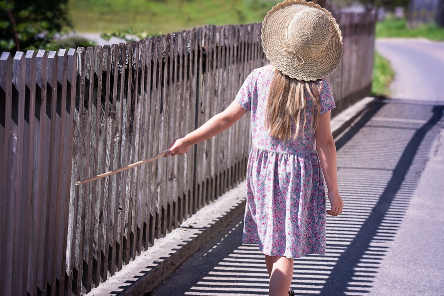 child, mature, growing up, walking, playing, freedom, issues, mindset, confident